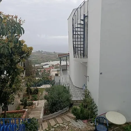 Vilă Deniz Ve Doga Manzarali Harika Bir